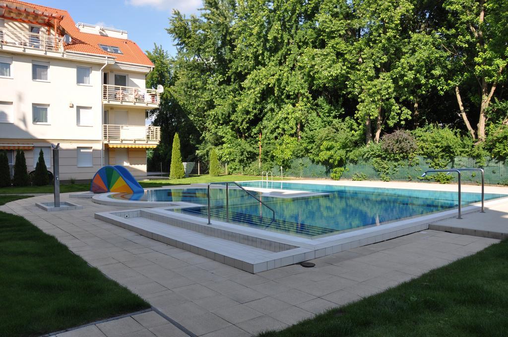 Aqua Wellness Apartments Hajdúszoboszló Habitación foto